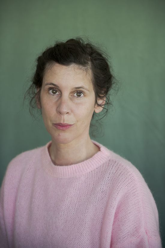 danieladroescherbylindarosasaal Portrait Daniela Droescher